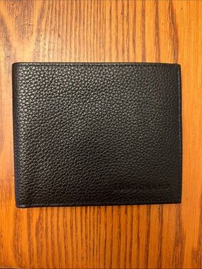 Longchamp Black Pebbled Leather Bi-Fold Card Holder